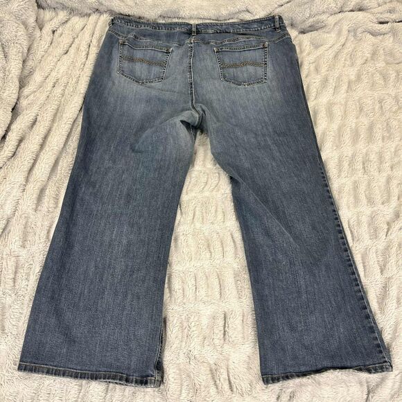 Talbots Jeans Women 20W Bootcut Classic Fit Stretch Blue Denim Plus Petite - Picture 2 of 8